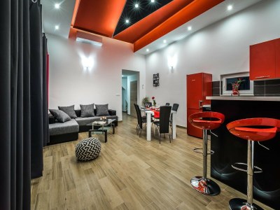 Apartment Apartments Sunshine Home - Two Bedroom Apartment with Balcony and Sea View - Features photo 21