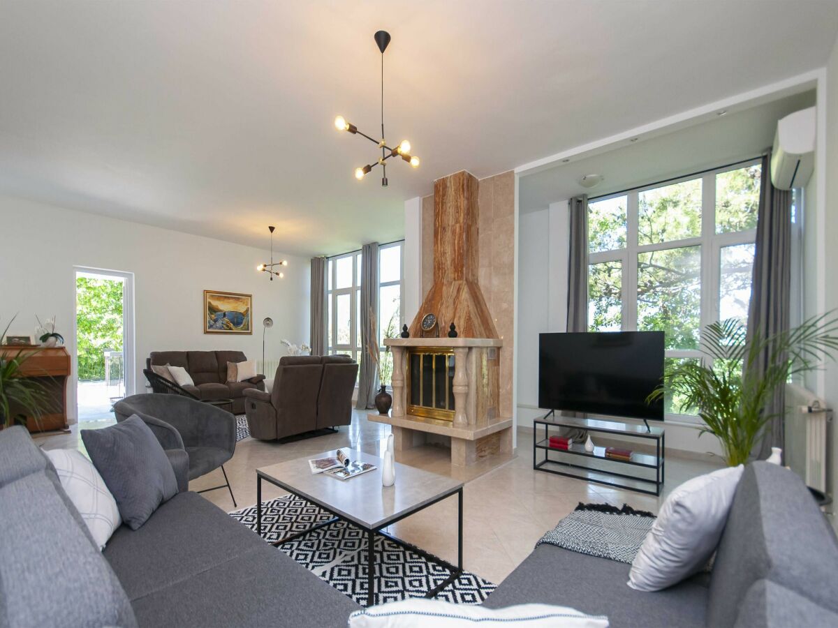 Villa Villa Green Castle - Five bedroom villa with swimming pool - Features photo 4