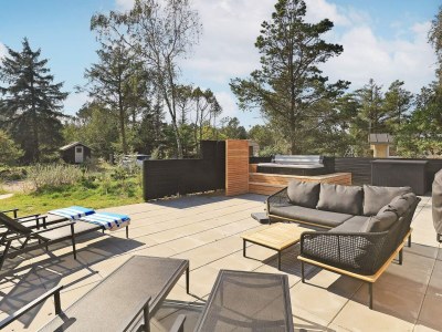 Holiday house 10 person holiday home in Blåvand - Outdoor photo 3