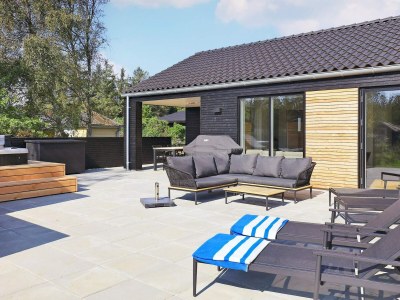 Holiday house 10 person holiday home in Blåvand - Outdoor photo 24