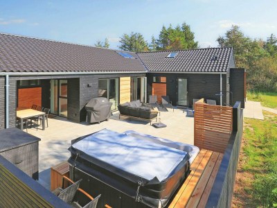 Holiday house 10 person holiday home in Blåvand - Outdoor photo 31