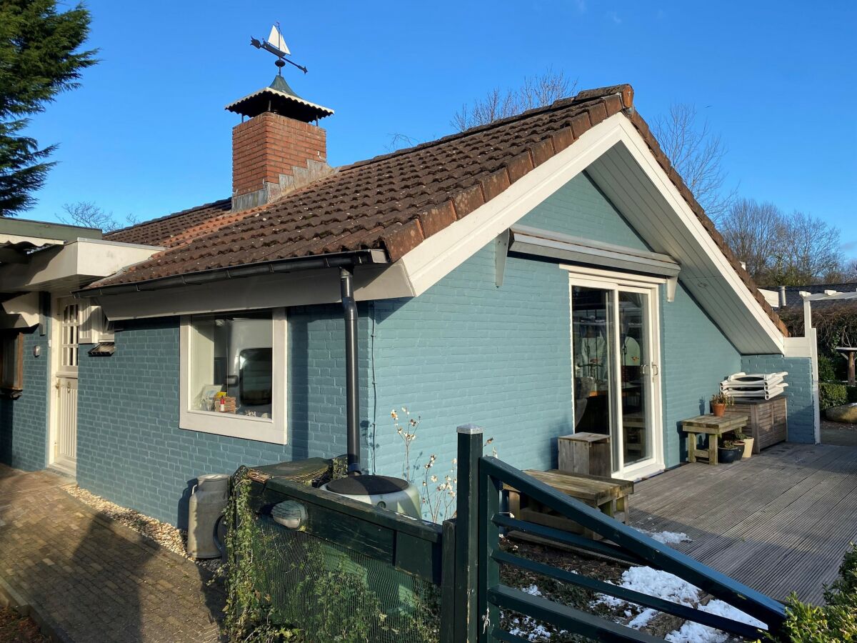 Holiday house Amazing holiday home in Lauwersoog with sauna - Outdoor photo 4