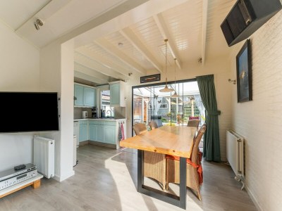 Holiday house Amazing holiday home in Lauwersoog with sauna - Features photo 11