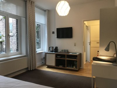 Apartment Rooms in Cologne - Features photo 5