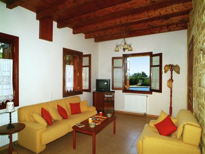 Villa Villa in Prines with White Mountains View - Features photo 20