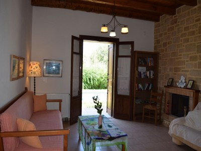 Villa Villa in Prines with White Mountains View - Features photo 32