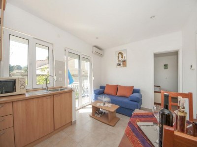 Apartment Bertie's Lodge - Comfort One Bedroom Apartment with Balcony and Sea View(A3) in Korčula - Apartment