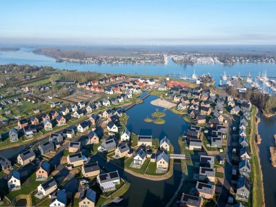 Holiday park Villa by Lake Veere with Modern Amenities - Environment photo 16