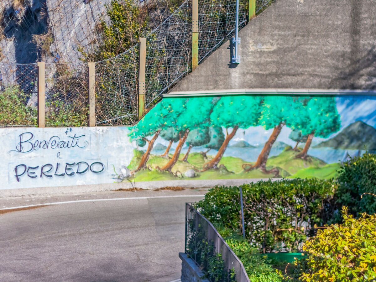 Apartment Flower House with Lake View - RS