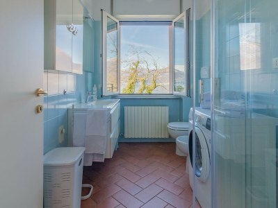 Apartment Flower House with Lake View - RS - Features photo 15