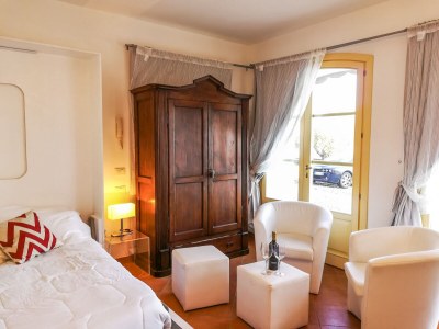 Apartment Villetta Romantica Brontolino - Features photo 8