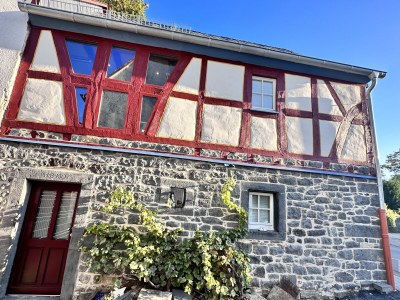 Holiday house Holiday Home Fachwerkhaus Rosengärtchen by Vulkaneifel-Chalets - Outdoor photo 3