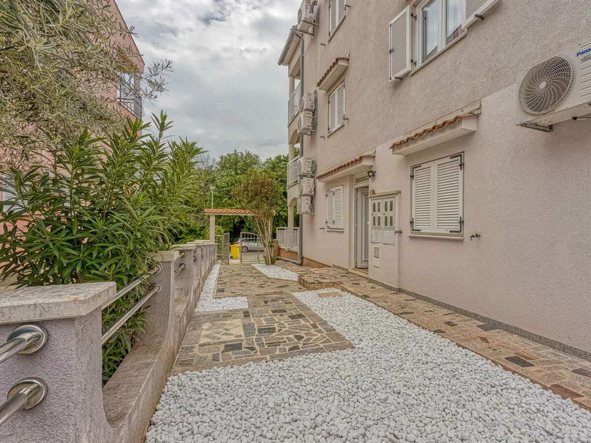 Apartment Turkanović - Two-Bedroom Apartment with Balcony  No.5 - Outdoor photo 4