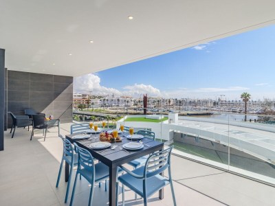 Holiday house Fabulous Marina View Apartment (CD4-3A) - Outdoor photo 2