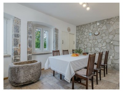 Holiday house Dume – Steinhaus mit großer Terrasse am Waldrand - Features photo 16