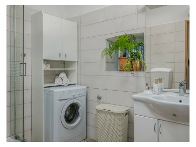 Holiday house Dume – Steinhaus mit großer Terrasse am Waldrand - Features photo 25