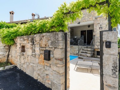 Villa Casa de Stalla with private pool in Poreč - Outdoor photo 11
