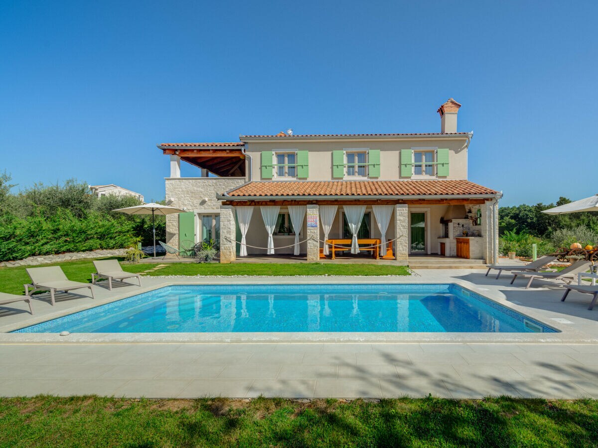 Villa Villa Stella Polaris with pool in Visnjan, Istria