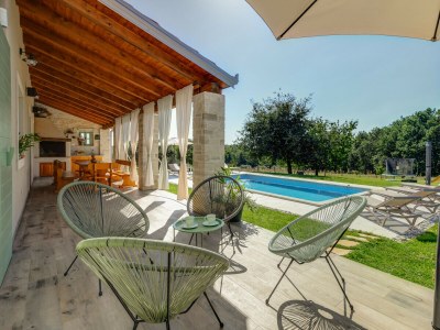 Villa Villa Stella Polaris with pool in Visnjan, Istria - Outdoor photo 4