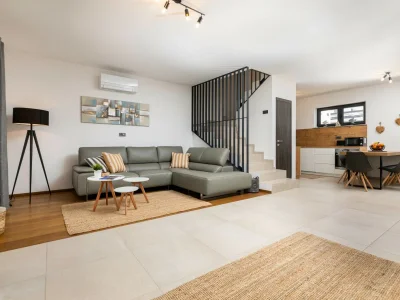 Villa Villa Bella with pool - Features photo 24