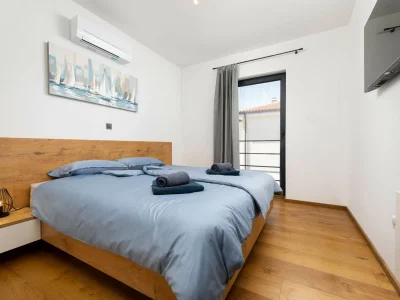 Villa Villa Bella with pool - Features photo 32