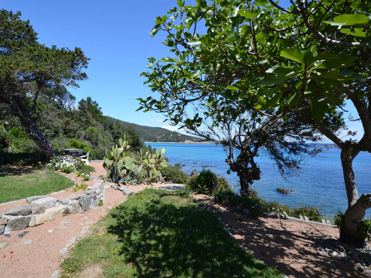 Holiday house Right on the beach - Outdoor photo 5