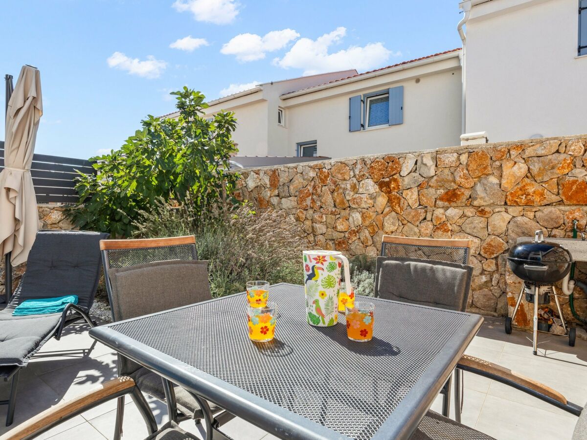 Apartment Apartment Sunshine Cres with Terrace - Outdoor photo 2