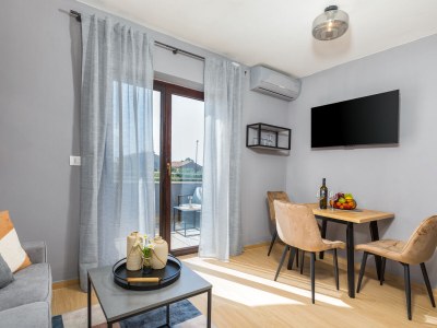 Holiday apartment Luxe Marceta 8 with Jacuzzi and Pool - Features photo 12