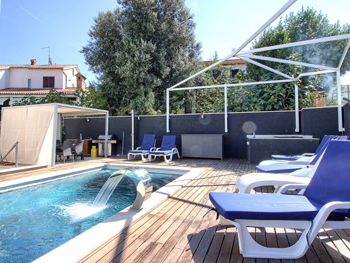 Villa Luxoria with private pool and jacuzzi - Outdoor photo 4