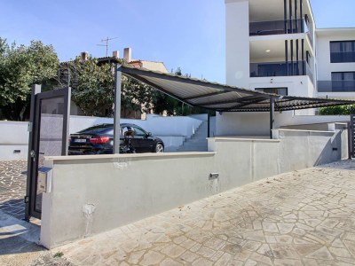 Villa Luxoria with private pool and jacuzzi - Outdoor photo 7