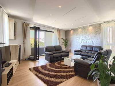 Villa Luxoria with private pool and jacuzzi - Features photo 8