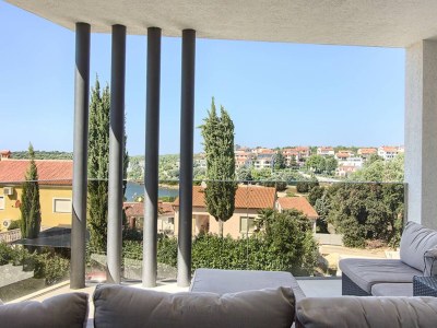 Villa Luxoria with private pool and jacuzzi - Features photo 11