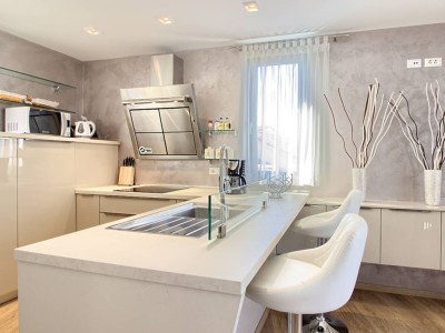 Villa Luxoria with private pool and jacuzzi - Features photo 14