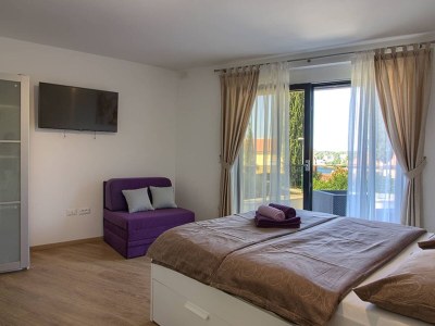 Villa Luxoria with private pool and jacuzzi - Features photo 27