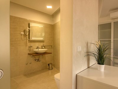 Villa Luxoria with private pool and jacuzzi - Features photo 28