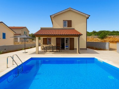 Villa Giulietta with heated pool and sea view - Outdoor photo 11