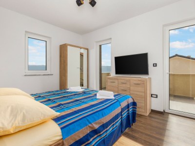 Villa Giulietta with heated pool and sea view - Features photo 24