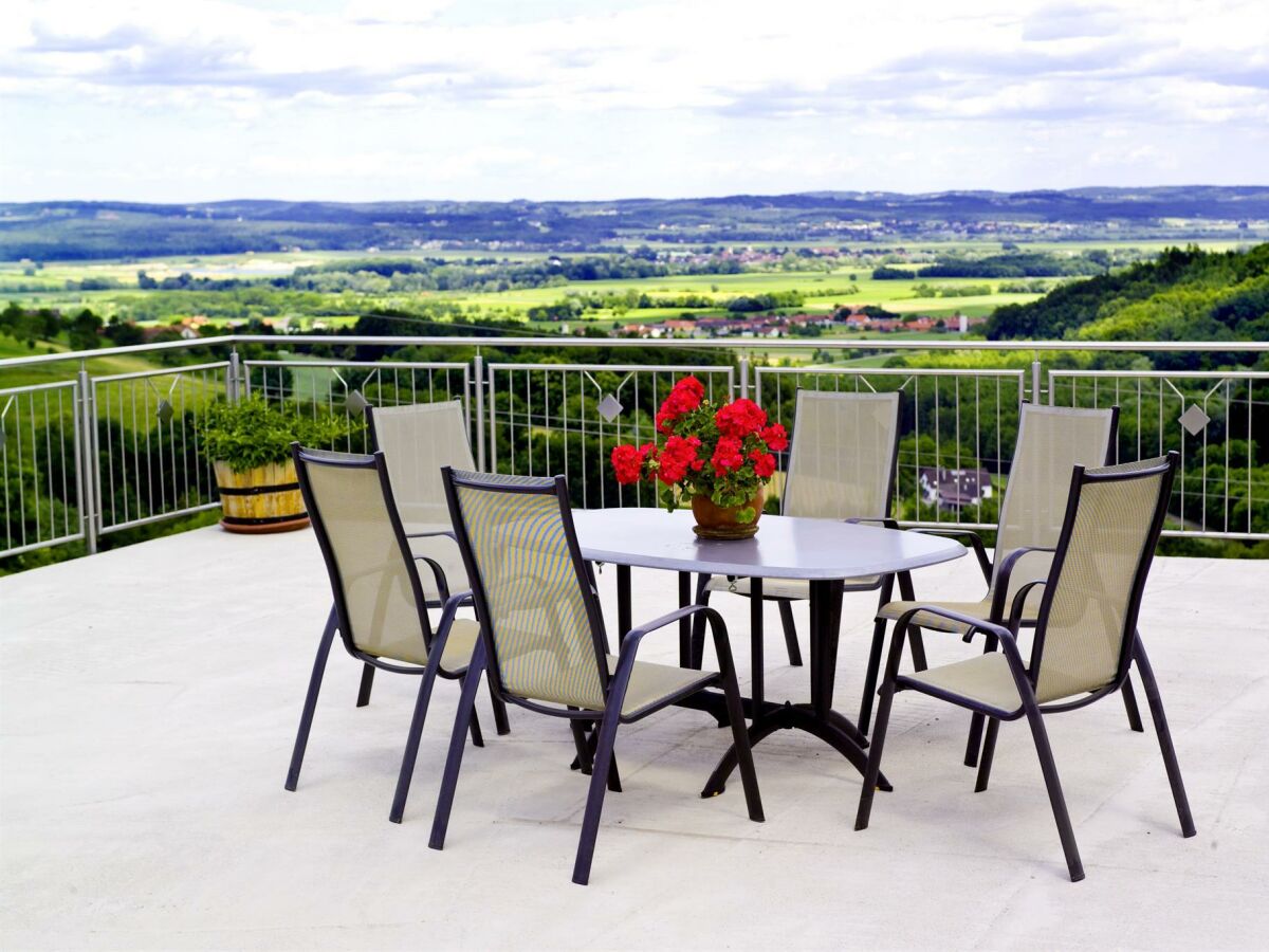 Apartment Ferienwohnung mit Terrasse - Outdoor photo 2