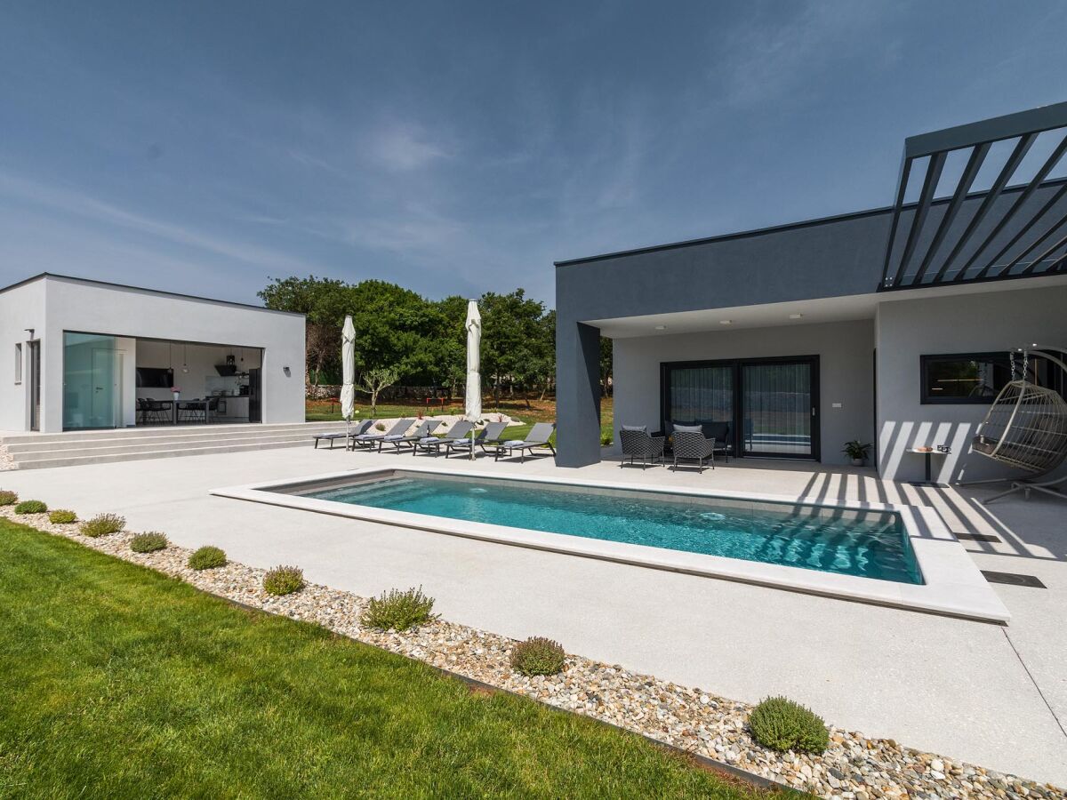 Villa Villa Valinka Design