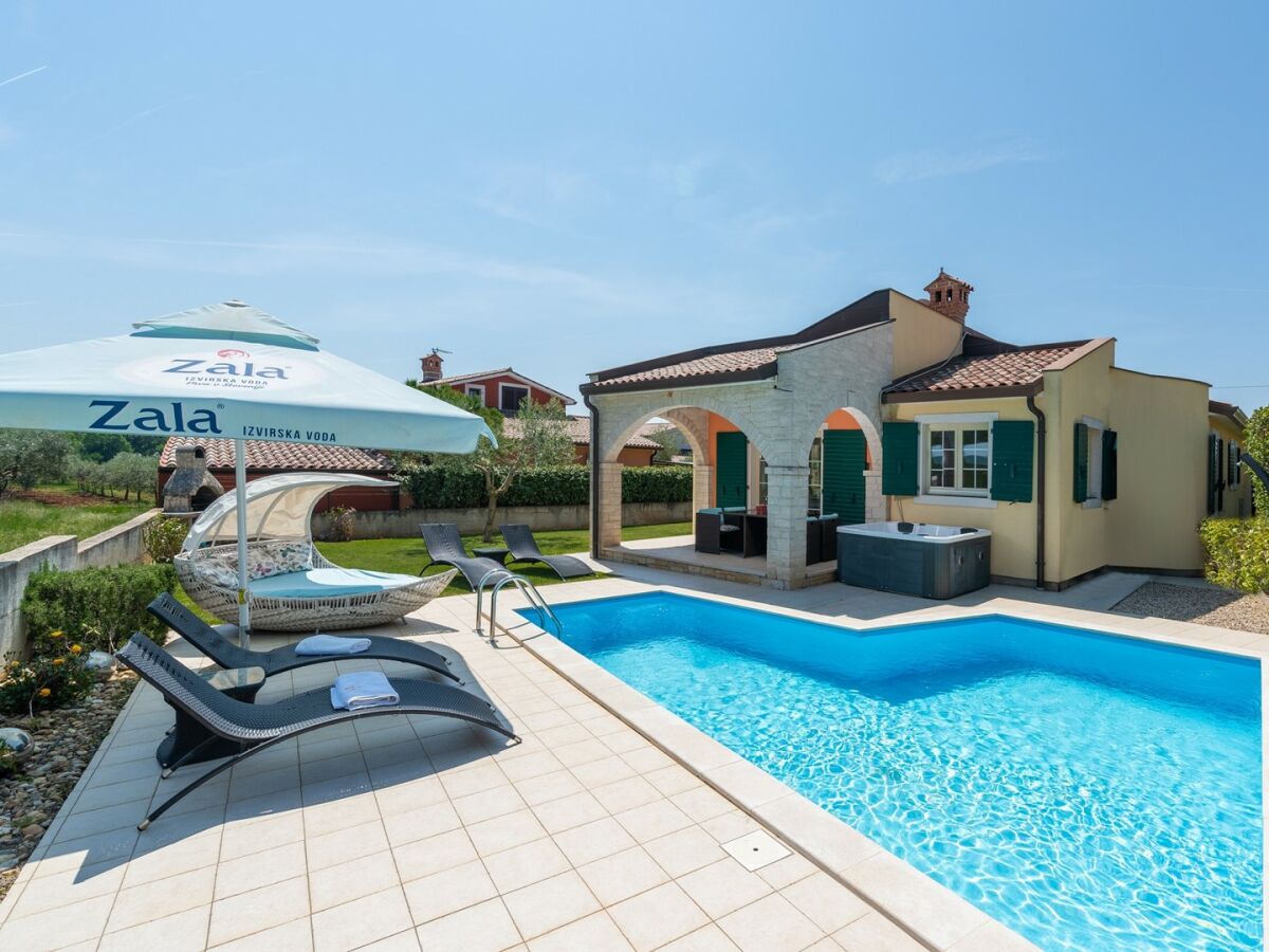 Holiday house Holiday House Hacienda