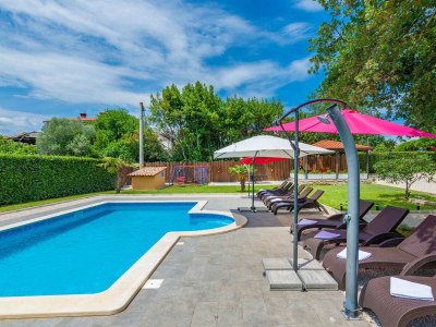 Villa Villa Tupljak: Your Scenic Hilltop Haven in the Heart of Istria - Outdoor photo 4