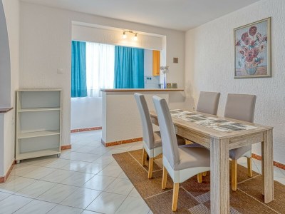 Apartment Apartment Gaby with Balcony - Features photo 6