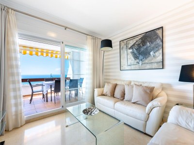 Apartment Coastal Apartment Escape - Features photo 11