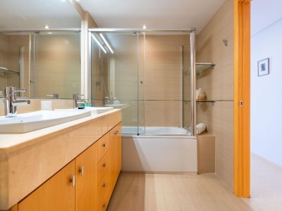 Apartment Coastal Apartment Escape - Features photo 20