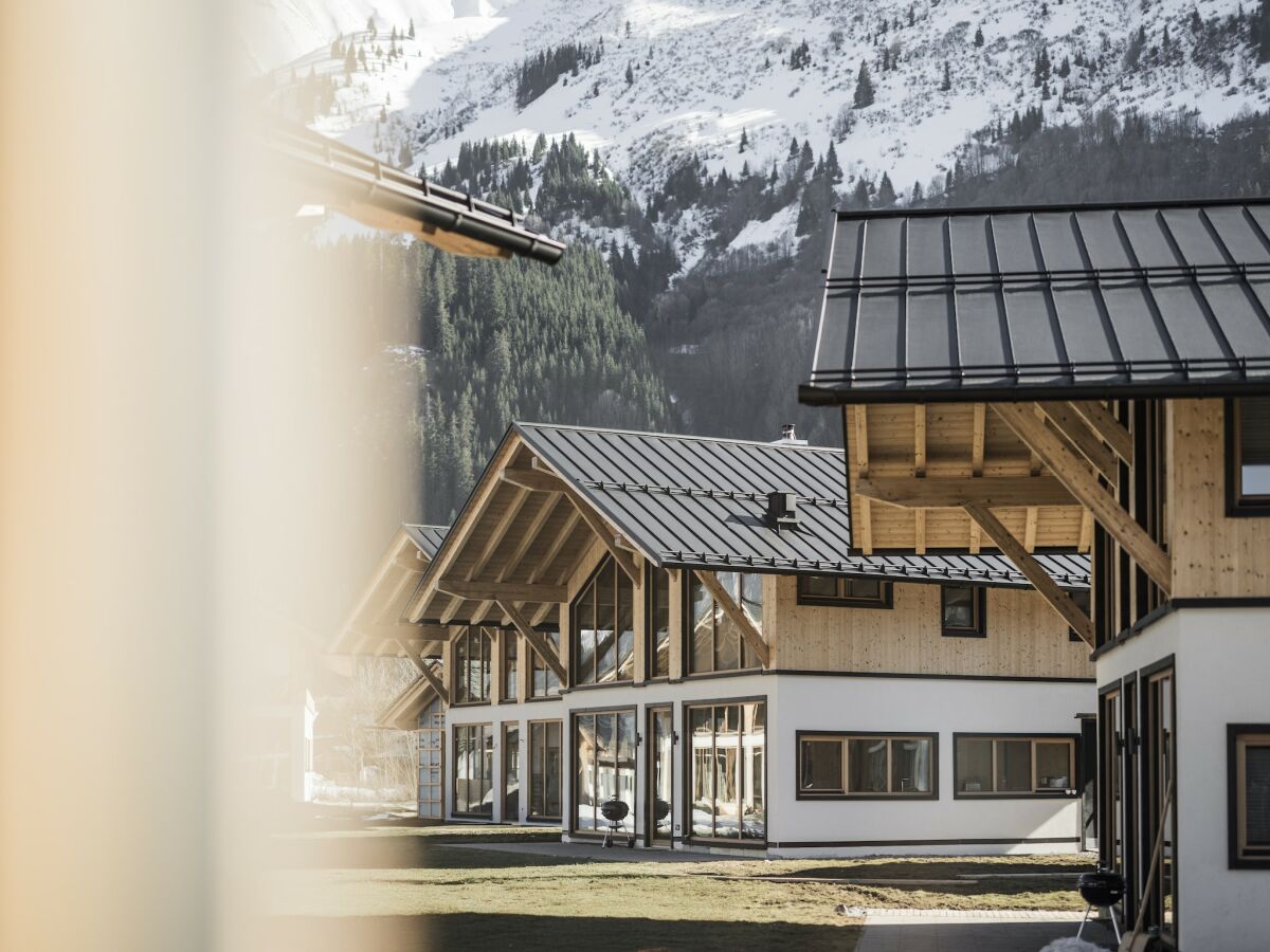 Holiday house Chalet in Bichlbach near Ski Slopes - Outdoor photo 3