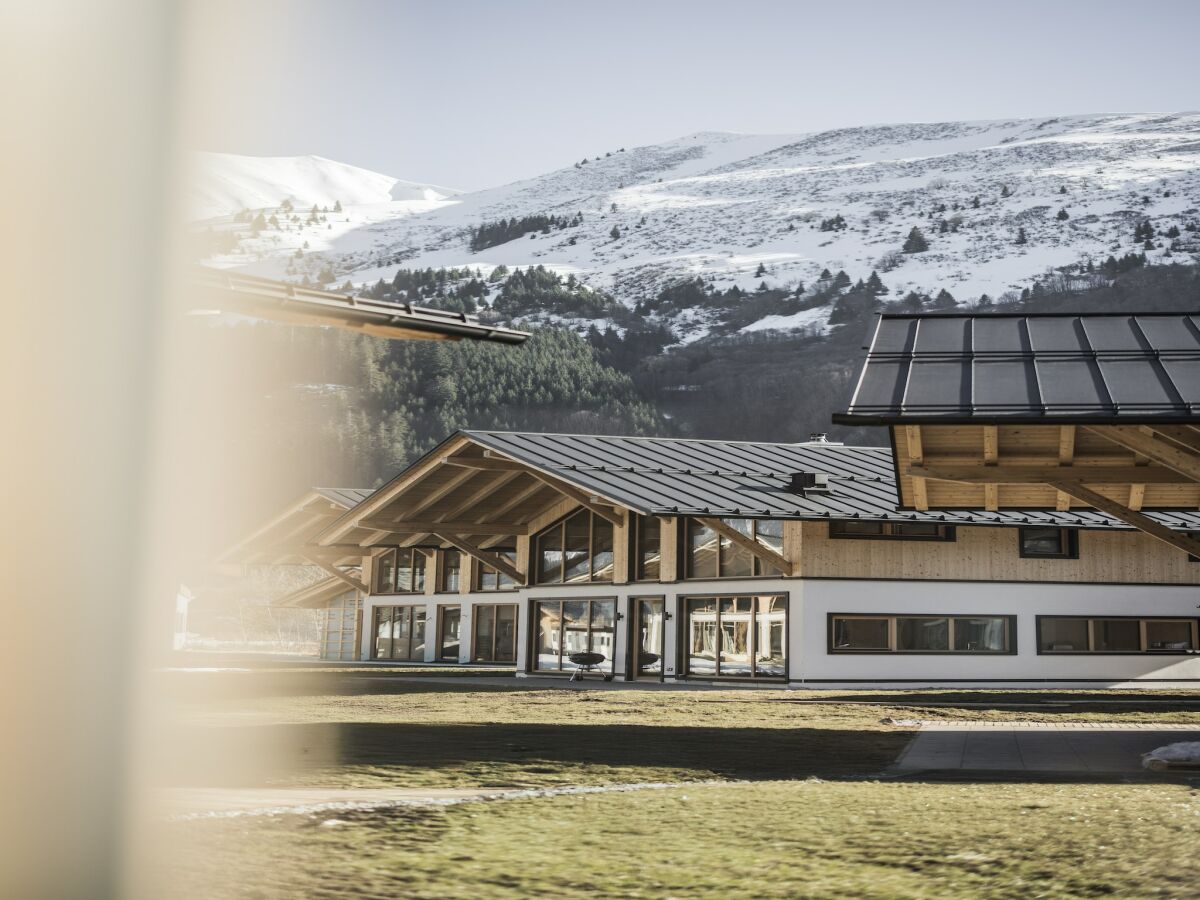 Holiday house Chalet in Bichlbach near Ski Slopes - Outdoor photo 4