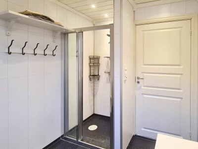 Holiday house 5 person holiday home in LONEVÅG-By Traum - Outdoor photo 17