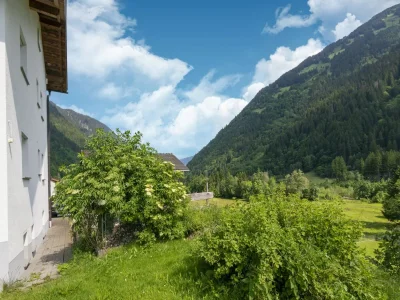 Cottage Chalet in St. Gallenkirch near Ski Lift - Outdoor photo 4