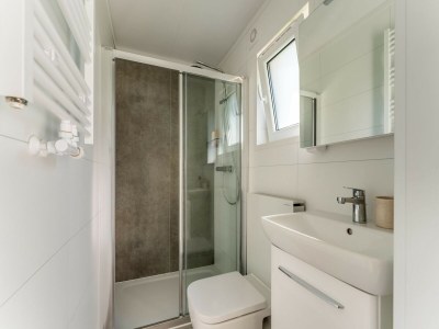 Holiday house Luxury chalet near Ouddorp with garden - Features photo 14