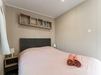 Holiday house Luxury chalet near Ouddorp with garden - Features photo 22